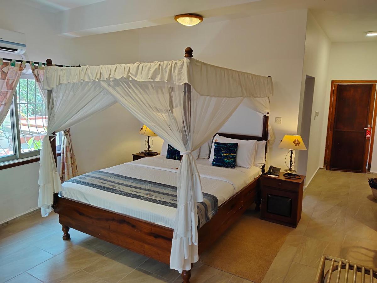 Hotel Tilapia Mwanza Bagian luar foto